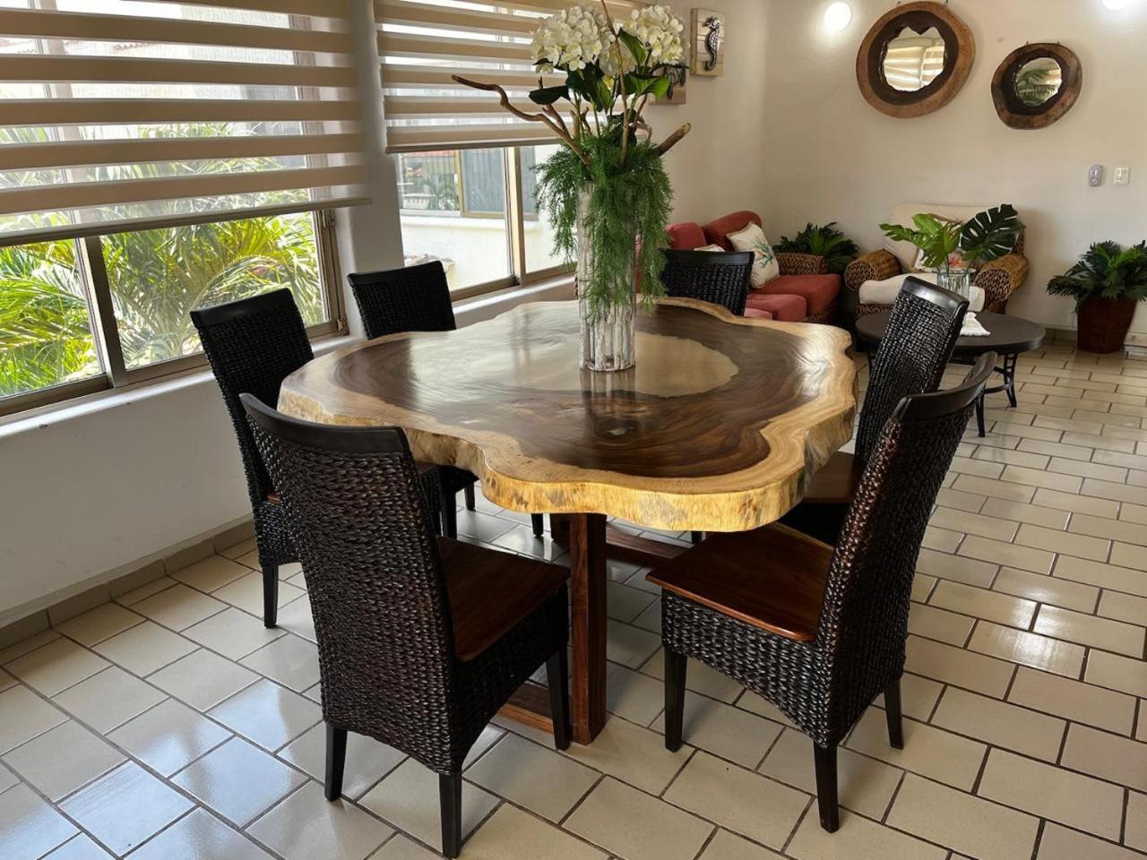 Hermoso Apartamento En Manzanillo Con Alberca Y Cancha De Tenis, Ideal Para Relajarse Y Disfrutar De Una Escapada Tranquila En El Paraiso Tropical Zewnętrze zdjęcie